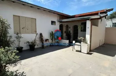 Casa para alugar em jardim garcía de 190.00m² com 4 quartos, 1 suite e 2 garagens