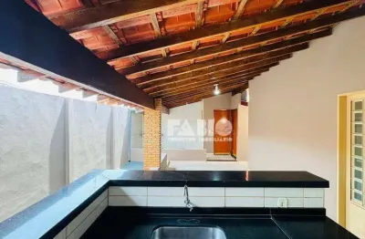 Casa para venda em parque das aroeiras ii de 120.00m² com 3 quartos, 1 suite e 2 garagens