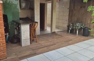 Sobrado para venda em tupi de 154.00m² com 3 quartos, 1 suite e 1 garagem