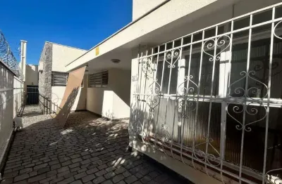 Casa para alugar em centro de 208.50m² com 3 quartos, 1 suite e 2 garagens