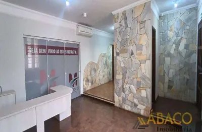 Sala comercial para alugar em centro de 370.00m² com 4 garagens