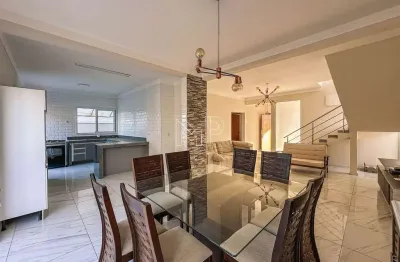 Casa para venda em são venâncio de 293.00m² com 5 quartos, 4 suites e 1 garagem