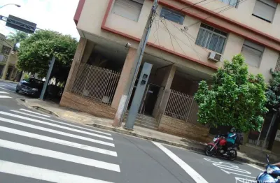 Apartamento para alugar em centro de 70.00m² com 2 quartos e 1 garagem