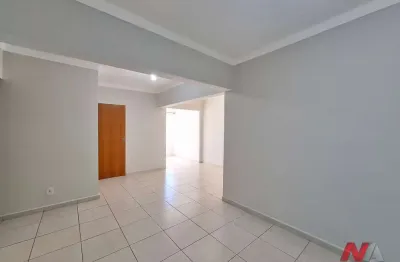Apartamento para alugar em centro de 68.00m² com 2 quartos, 1 suite e 1 garagem