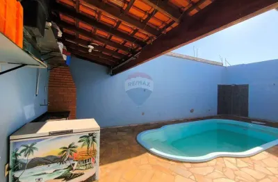 Casa para venda em residencial e comercial palmares de 130.00m² com 3 quartos, 1 suite e 4 garagens