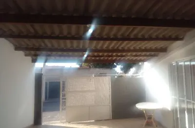 Casa para alugar em vila brizola de 50.00m² com 2 quartos e 1 garagem