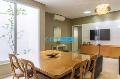 Sobrado para venda em mooca de 320.00m² com 5 quartos, 1 suite e 5 garagens