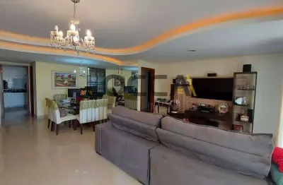 Apartamento para venda em centro de 130.00m² com 3 quartos, 1 suite e 3 garagens