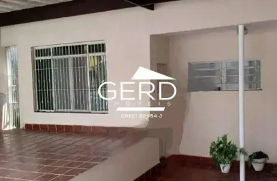 Casa para venda em centro de 250.00m² com 3 quartos, 1 suite e 3 garagens