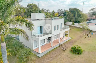 Casa para venda em parque da fazenda de 353.00m² com 4 quartos, 1 suite e 6 garagens