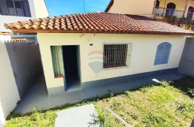 Casa com 2 quartos para alugar no Jardim Brasil, Atibaia 