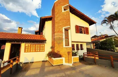 Casa para alugar em jardim paulista de 350.00m² com 4 quartos, 2 suites e 6 garagens