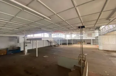Galpão / depósito / armazém para alugar em centro de 623.30m²