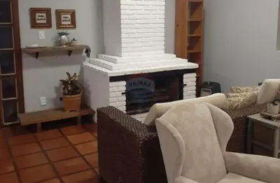 Chácara para alugar em jardim tropical de 840.00m² com 4 quartos, 1 suite e 4 garagens