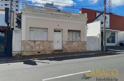 Casa para venda em centro de 181.25m² com 3 quartos e 15 garagens