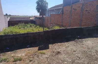 Terreno à venda no Jardim Paraíso II, Botucatu 