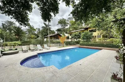 Casa para venda em chácaras do refúgio-granja viana de 10.00m² com 5 quartos, 5 suites e 15 garagens