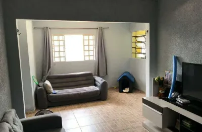 Casa para venda em vila paraíso de 100.00m² com 4 quartos e 2 garagens