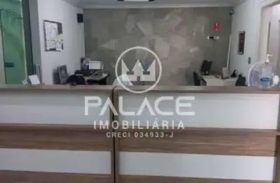 Sala comercial para alugar em centro de 25.00m² com 4 garagens