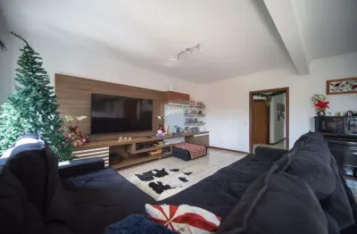 Casa de condomínio para venda em jardim das flores de 290.00m² com 4 quartos, 2 suites e 5 garagens