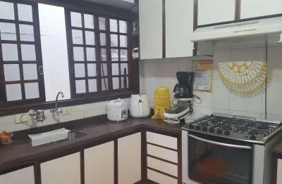 Casa para venda em penha de frança de 206.00m² com 3 quartos, 2 suites e 2 garagens