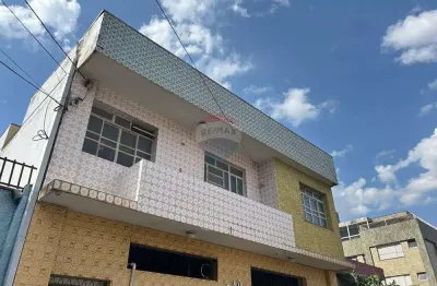 Casa com 4 quartos à venda em Caiçaras, Belo Horizonte 