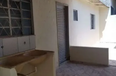 Casa para alugar em jardim joão paulo ii de 40.00m² com 1 quarto