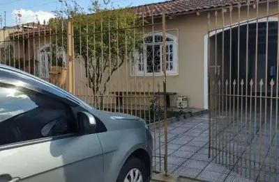 Casa com 3 quartos à venda no Capão Raso, Curitiba 