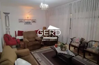 Casa para venda em centro de 488.65m² com 4 quartos, 2 suites e 4 garagens