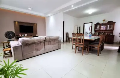 Casa para venda em jardim magnólia de 300.00m² com 4 quartos, 3 suites e 8 garagens