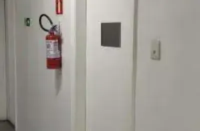 Prédio comercial para venda em centro de 28.00m² com 1 quarto