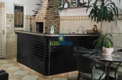 Casa para venda em ipanema de 245.00m² com 4 quartos, 1 suite e 2 garagens