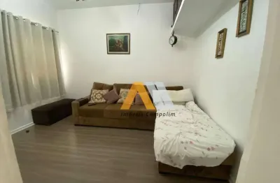 Casa para venda em centro de 167.00m² com 3 quartos, 1 suite e 3 garagens