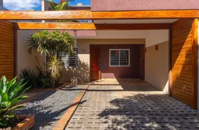 Casa com 3 quartos à venda no Uberaba, Curitiba 