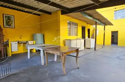Sobrado para venda em centro de 460.00m² com 3 quartos e 3 garagens