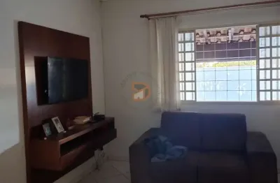 Casa para venda em jardim bi-centenário de 130.00m² com 3 quartos, 1 suite e 4 garagens