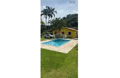 Chácara para venda em parque dos jacarandás de 215.00m² com 4 quartos e 1 suite