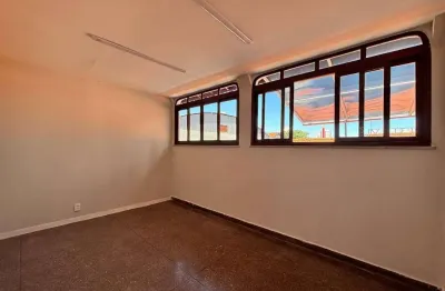 Sala comercial para alugar na Rua Major Pinheiro Franco, Centro, Mogi das Cruzes