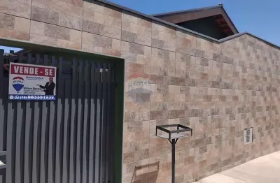 Casa com 3 quartos à venda na Rua Rodolfo Paladini, 56, Cubatão, Itapira