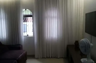 Sobrado para venda em parque guarani de 231.00m² com 3 quartos, 1 suite e 2 garagens