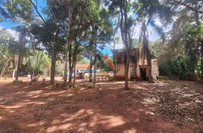 Fazenda / sítio para venda em parque tropical de 256.00m² com 3 quartos e 4 garagens