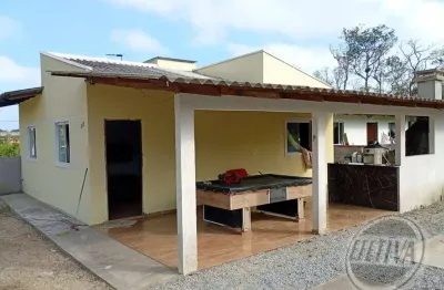 Casa para venda em matinhos de 88.00m² com 3 quartos e 4 garagens