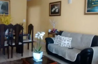 Sobrado para venda em centro de 224.00m² com 2 quartos e 2 garagens