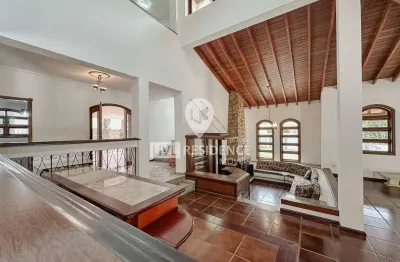 Casa para venda em parque das laranjeiras de 340.00m² com 5 quartos, 4 suites e 8 garagens