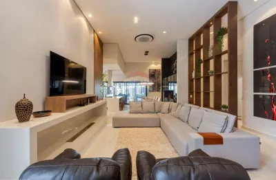 Casa de Condomínio para venda em Condomínio Reserva Da Serra de 328.00m² com 4 Quartos, 4 Suites e 4 Garagens