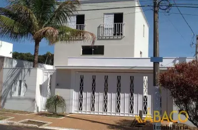 Sobrado para venda em residencial samambaia de 240.90m² com 3 quartos, 1 suite e 2 garagens