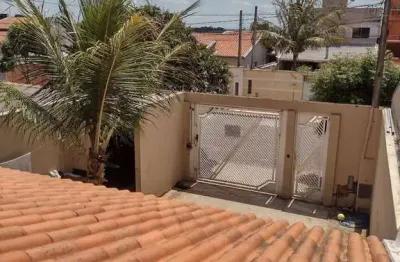 Casa para venda em residencial água branca de 139.00m² com 2 quartos, 2 suites e 3 garagens