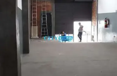 Sala comercial para alugar na Rua Brasileira, **, Vila Endres, Guarulhos