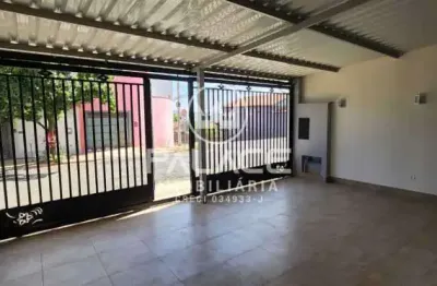 Casa para alugar em castelinho de 182.00m² com 3 quartos, 1 suite e 2 garagens