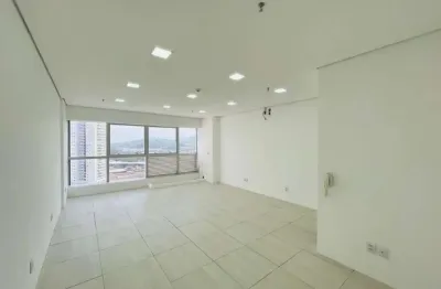 Sala comercial para alugar na Avenida Prefeito Carlos Ferreira Lopes, Vila Mogilar, Mogi das Cruzes